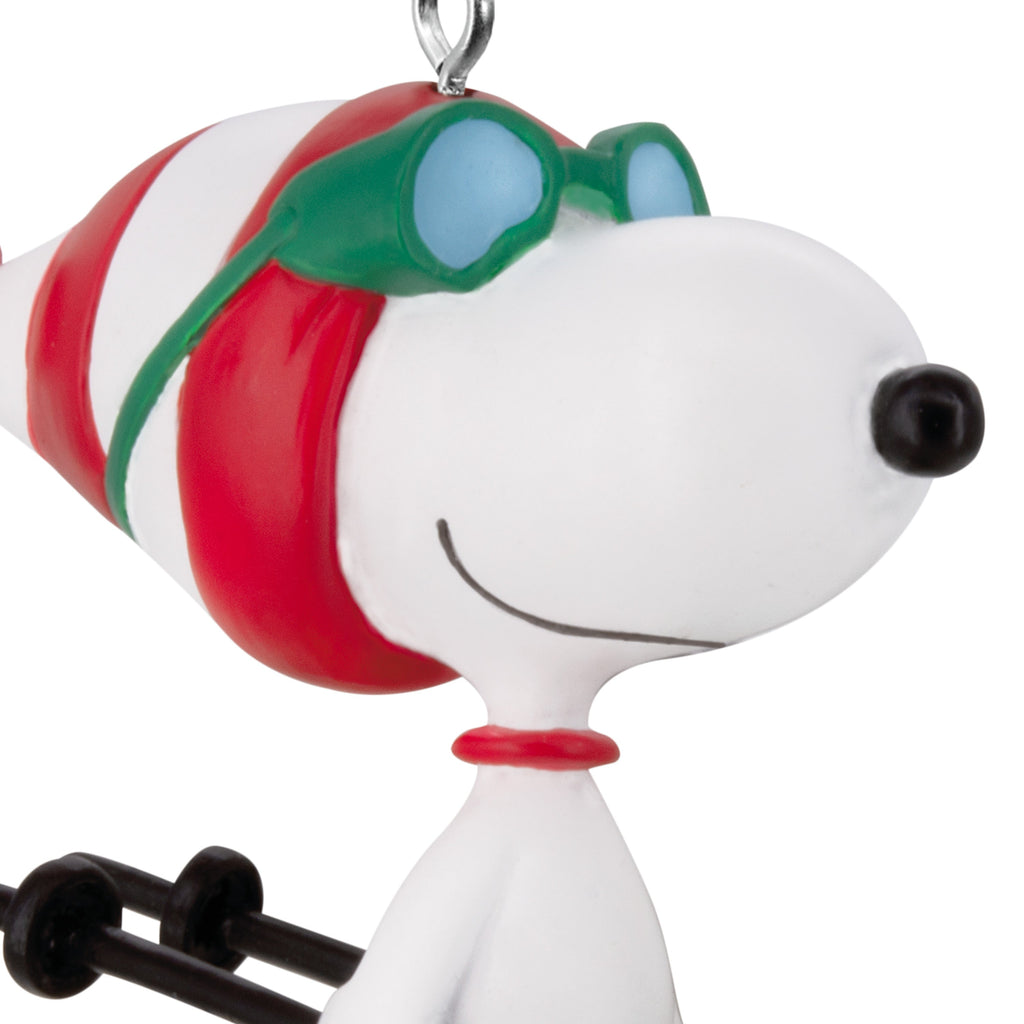 Collectable PEANUTS Ornament - SNOOPY Skiing Design